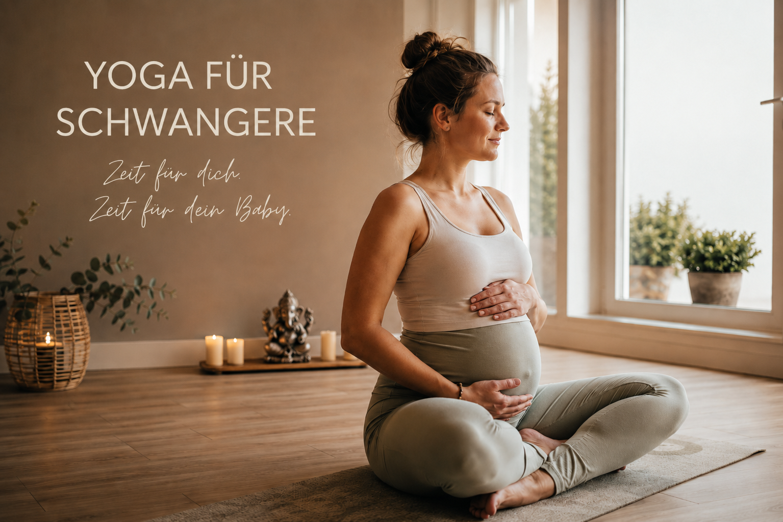 Schwangere Frau bei einer ruhigen Yogapraxis für Schwangerschaftsyoga in Idstein